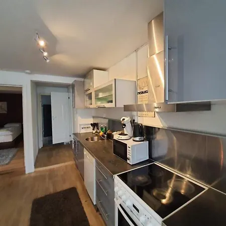 아파트 Nice & Cozy 4-rooms In Centrum 스타방에르