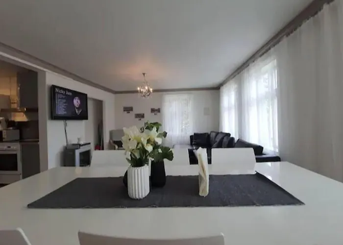 Apartment Nice & Cozy 4-rooms In Centrum *