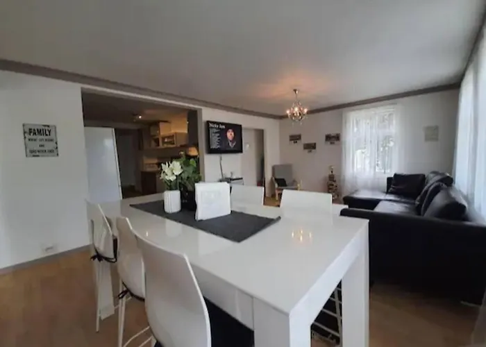 Apartment Nice & Cozy 4-rooms In Centrum