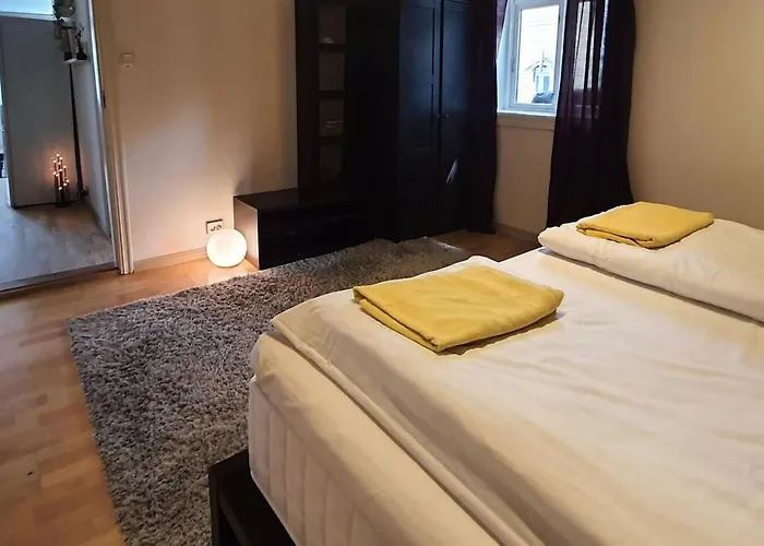 Nice & Cozy 4-rooms In Centrum Apartamento